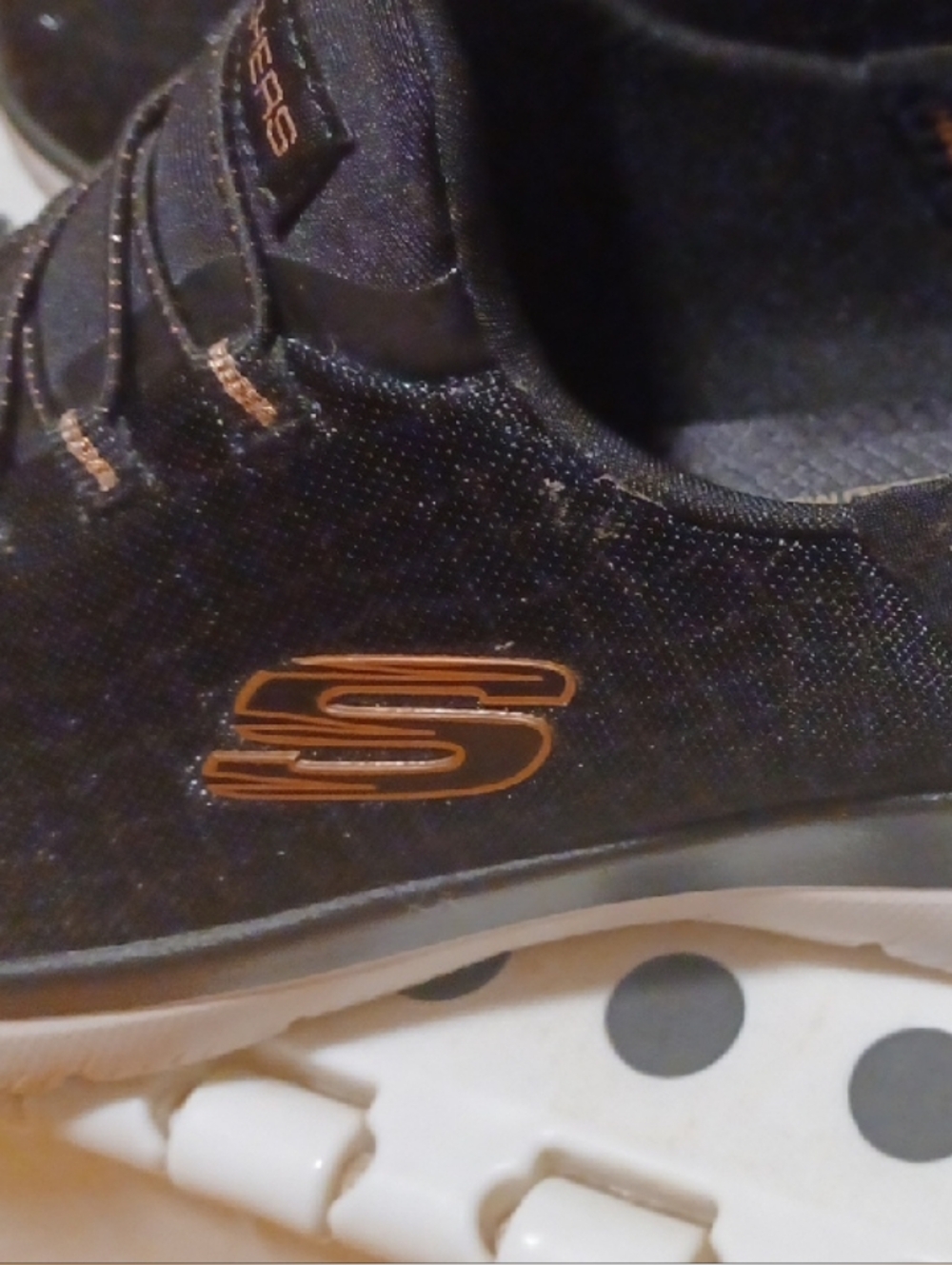 Skechers Women's Black Knit Slip-On Shoes Sneakers Shimmer Rose Gold Logo - Picture 11 of 12